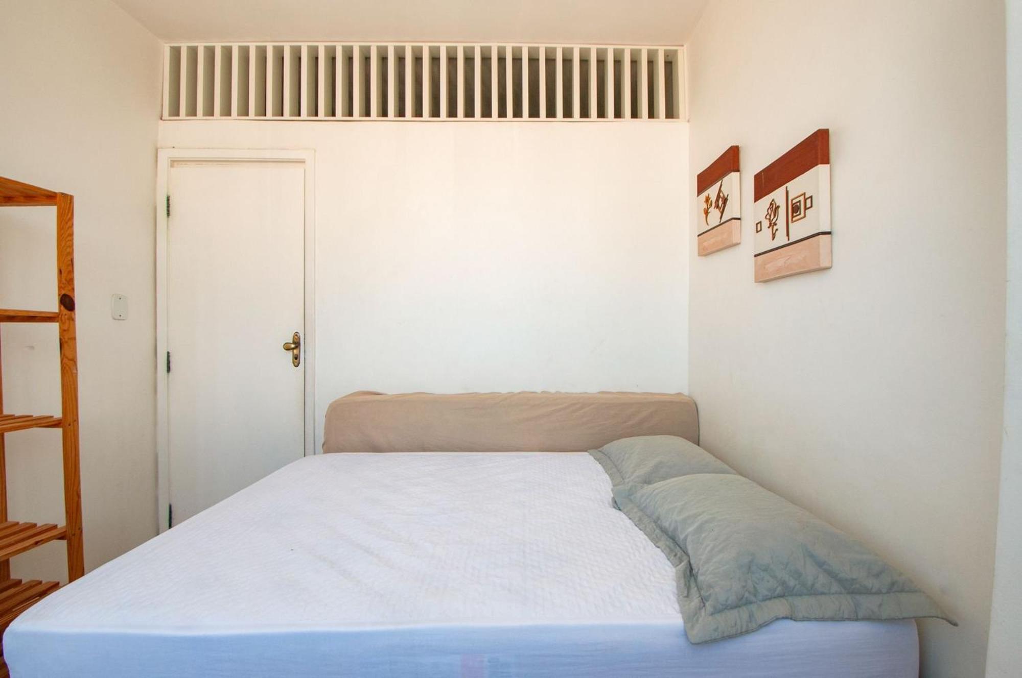 Flat No Boulevard Center Com Piscina E Sauna Guaruja